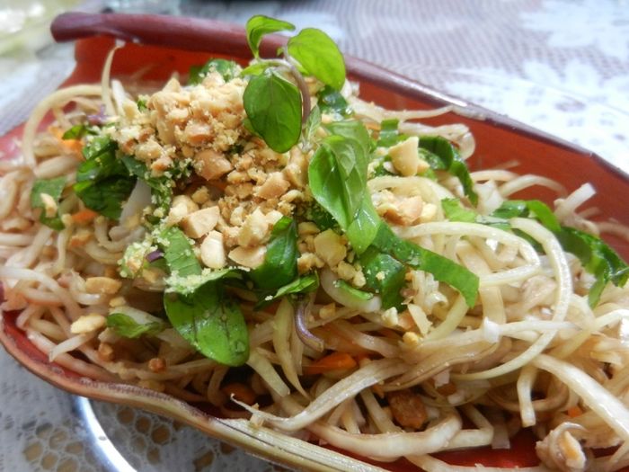 Ảnh chân thực: Món nộm hoa chuối đậm vị quê hương