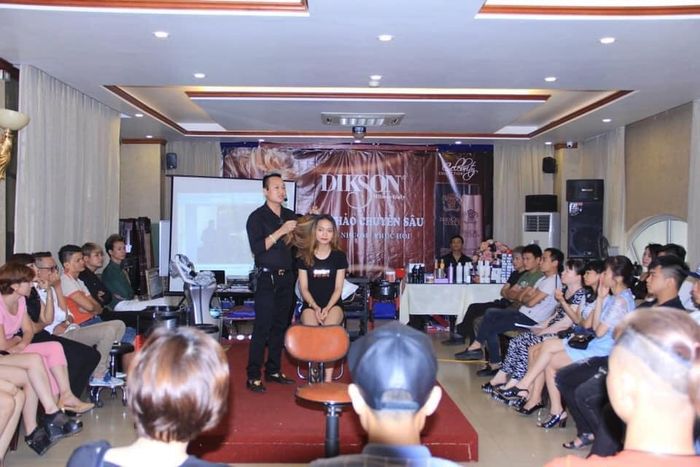 Hình ảnh Học Viện Tóc Văn Sáu 1