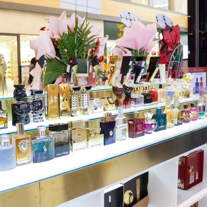 Thế Giới Nước Hoa - Perfume World ảnh 1