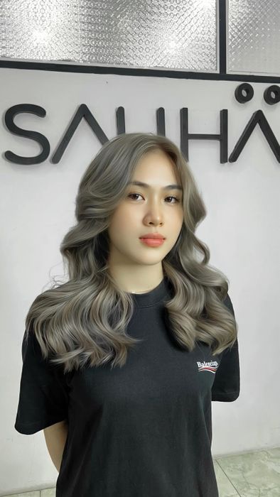 Không gian ấm cúng và chuyên nghiệp tại Sáu Hair Salon