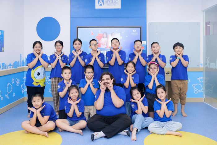 Apollo English hình ảnh 2