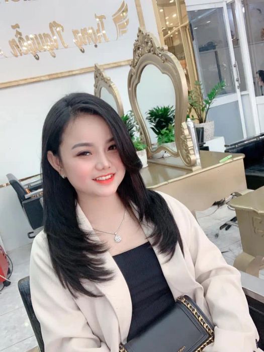 Hình ảnh ấn tượng về không gian phục vụ tại Hair Salon Trọng Nguyễn
