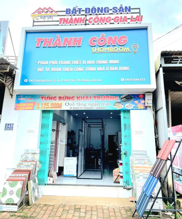 Không gian trưng bày ấn tượng tại Showroom Thành Công