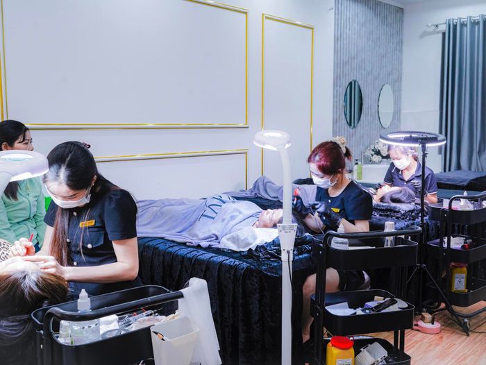 Khoảnh khắc đẹp tại TARA Beauty Academy - Kiến tạo vẻ đẹp hoàn mỹ