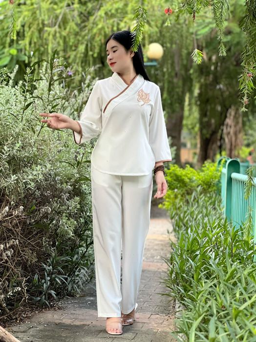 Bộ sưu tập pháp phục thanh nhã tại Diệu Tuyền (Ảnh 2)