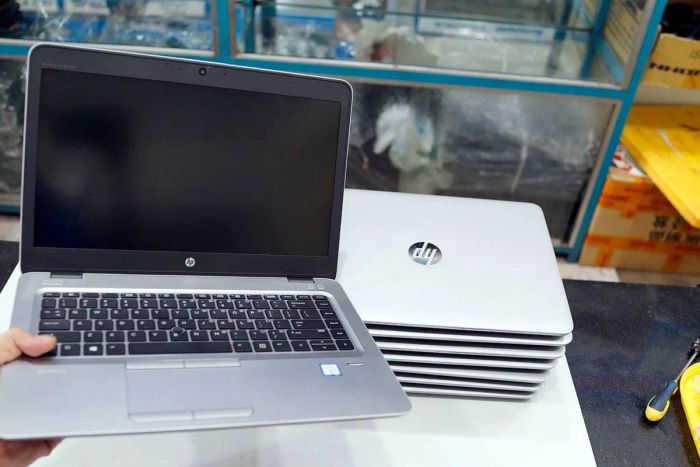 Trải nghiệm thực tế sản phẩm tại showroom Chuột Vàng