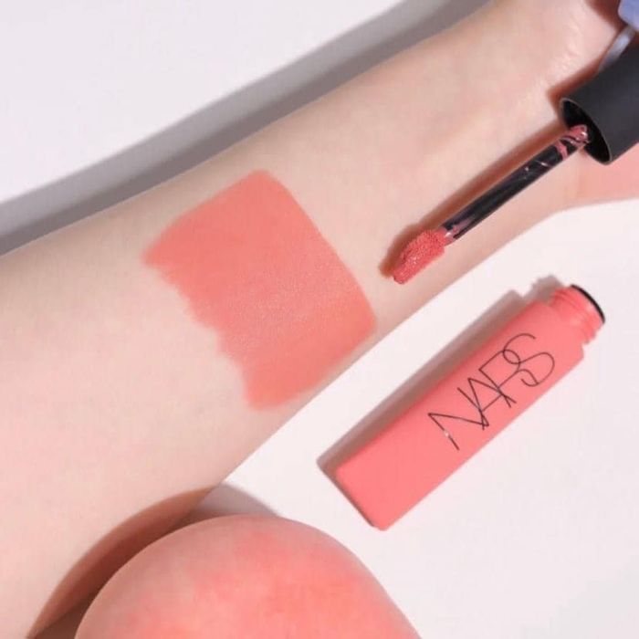 Không gian sang trọng và đầy cảm hứng tại Hải Yến Cosmetics