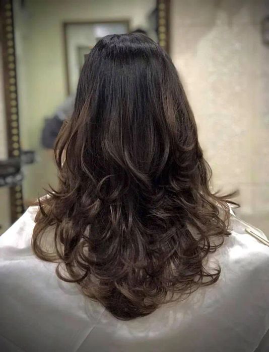 Hình ảnh quy trình làm tóc chuyên nghiệp tại Salon Tóc Tây