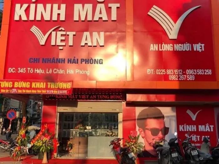 Kính Mắt Việt An - Hình ảnh 1 không gian cửa hàng chuyên nghiệp