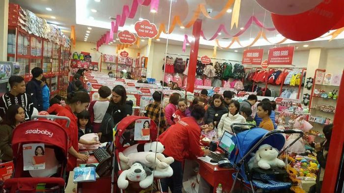 Bibo Mart ảnh 1 - Hình ảnh đầu tiên giới thiệu không gian mua sắm đầy màu sắc dành riêng cho mẹ và bé tại Bibo Mart.