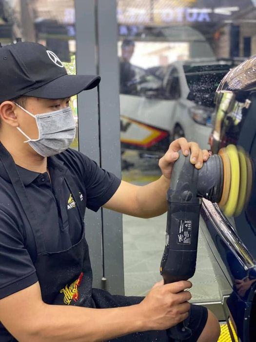 Không gian chăm sóc xe hiện đại tại Auto Alacar