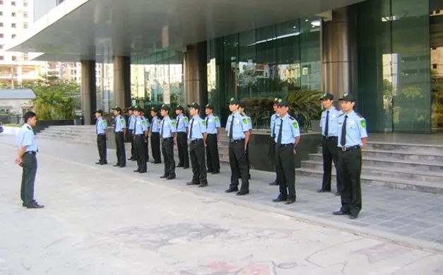 Hình ảnh đội ngũ bảo vệ Nam Quốc Việt trong công tác tuần tra và kiểm soát an ninh