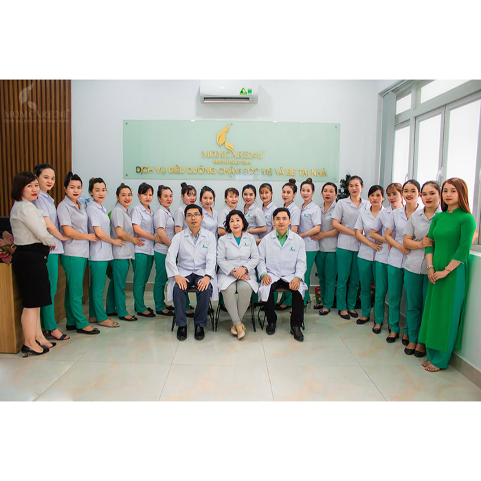 Momcare24h ảnh 1 - Những khoảnh khắc đong đầy yêu thương khi mẹ và bé được chăm sóc bởi đội ngũ chuyên gia giàu kinh nghiệm, mang đến sự an tâm tuyệt đối cho cả gia đình.