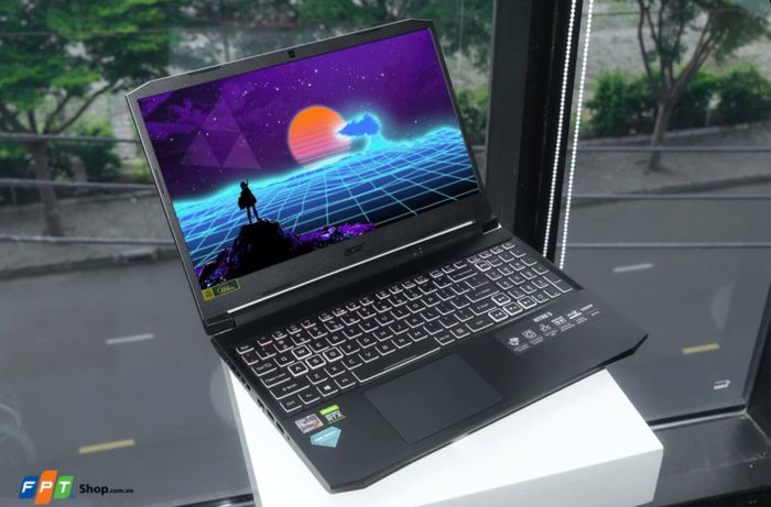 FPT Shop ảnh 2 - Hình ảnh sinh động về những dòng laptop đời mới đang được ưa chuộng nhất hiện nay