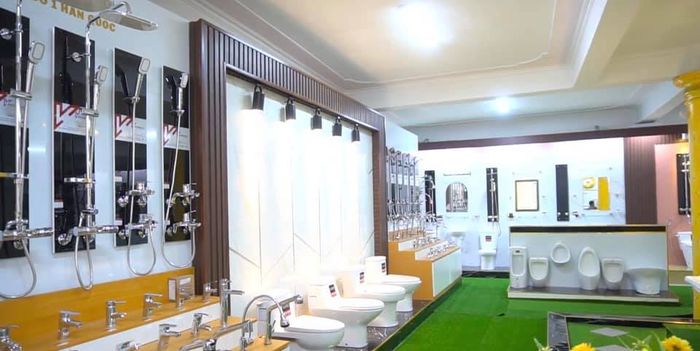 Hình ảnh Showroom Vân Lâm - Sự lựa chọn hoàn hảo cho thiết bị vệ sinh hiện đại