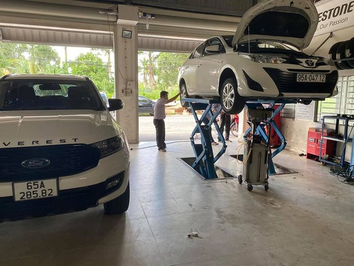 Hình ảnh Garage Ngân Sơn - Không gian làm việc chuyên nghiệp