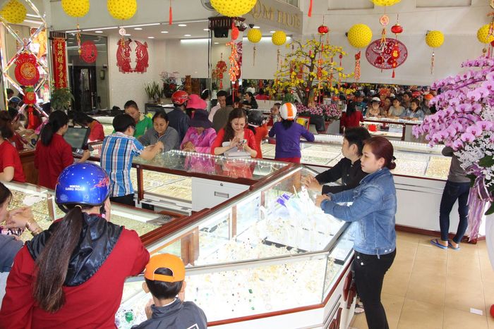Không gian trưng bày ấn tượng tại KIM HUÊ - Nơi tỏa sáng những tuyệt tác vàng bạc