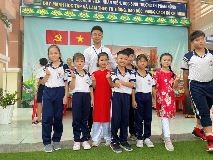 Hình ảnh ấn tượng về Trường Tiểu học Phạm Hùng