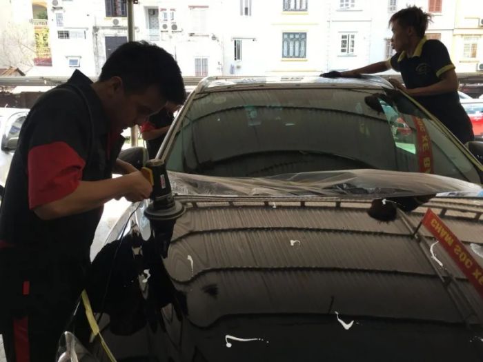 Hành trình phục hồi sức sống cho xế yêu tại Hà Thành Garage