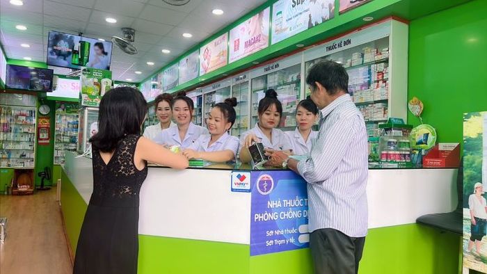 Không gian nhà thuốc hiện đại đạt chuẩn GSP tại Nhà thuốc Việt