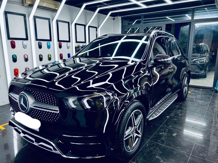 Hình ảnh thực tế về không gian và dịch vụ tại Phoenix Auto - Trung tâm Phụ kiện & Chăm sóc Xe chuyên nghiệp