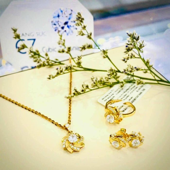 Hình ảnh ấn tượng về bộ sưu tập trang sức cưới và kim cương cao cấp tại PNJ Tây Ninh