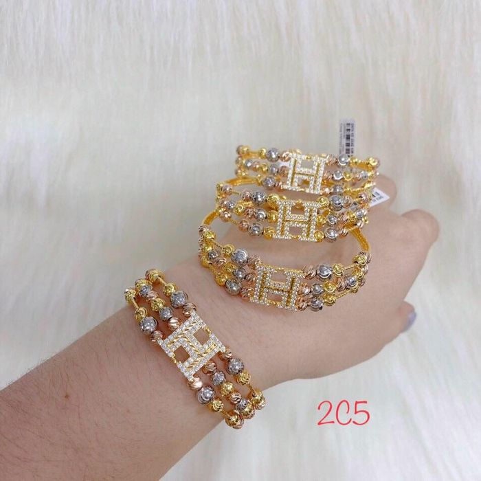Bộ sưu tập nhẫn cưới tinh xảo được chế tác thủ công tại Tiệm Vàng Hồng Hiệp