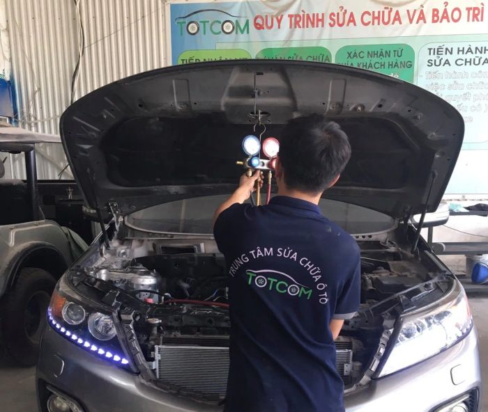 Bộ sưu tập khoảnh khắc đáng nhớ tại xưởng dịch vụ ô tô hàng đầu TOTCOM