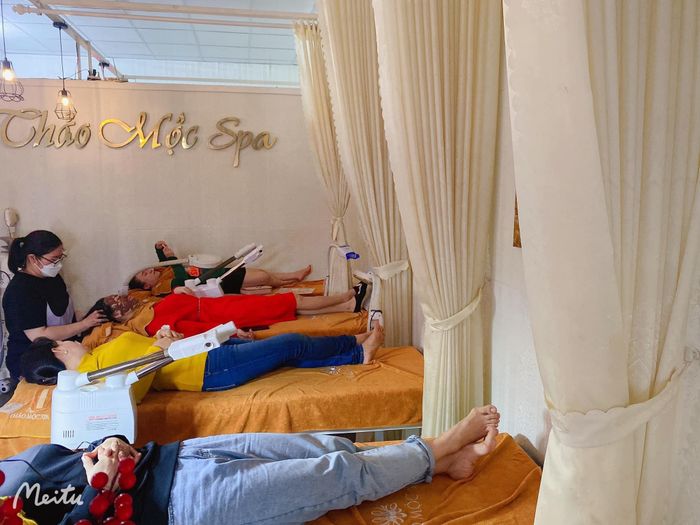 Hình ảnh trị liệu chuyên sâu tại Thảo Mộc Spa