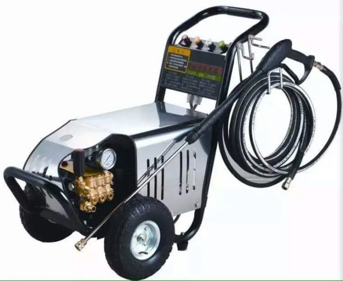 Bộ sưu tập máy phun áp lực cao đa dạng tại Sacomex