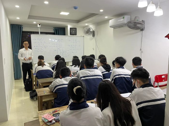 Lớp toán Thầy Thành ảnh 2