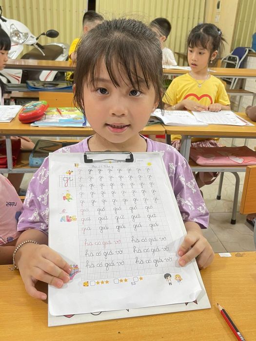 Hình ảnh lớp học tại Luyện Chữ Đẹp Bích Hồng