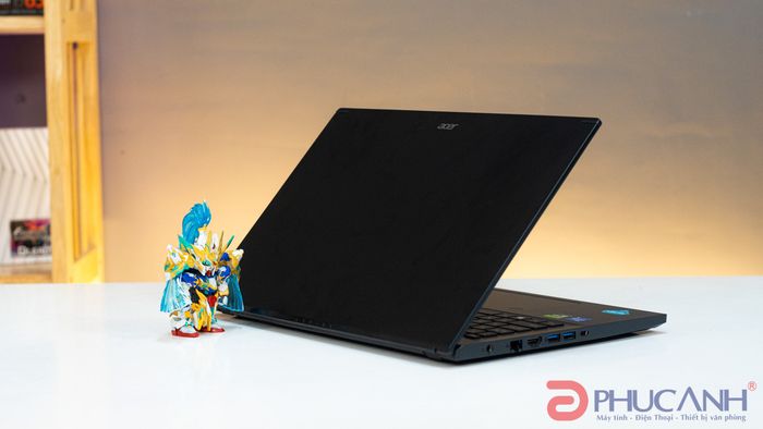 Góc tư vấn chuyên nghiệp tại showroom Phúc Anh