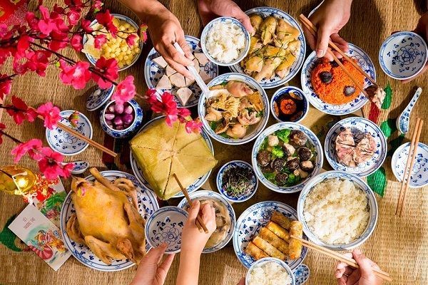 Hình ảnh minh họa sống động về bữa ăn đa dạng (Nguồn: Internet)
