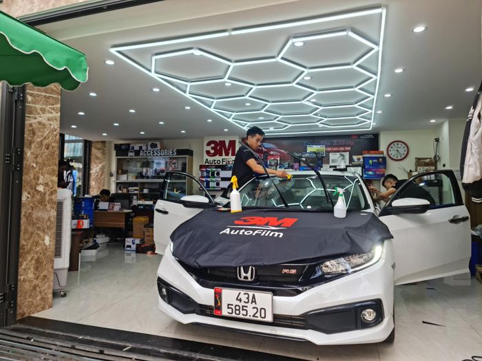 Showroom trưng bày sản phẩm tại Nội Thất Ô Tô Xanh - Ảnh 2