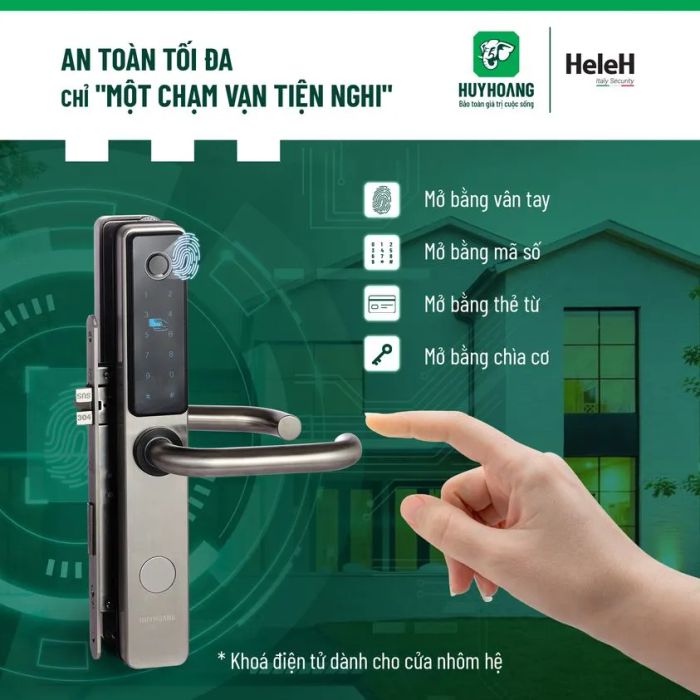 Không gian trưng bày sản phẩm Huy Hoàng