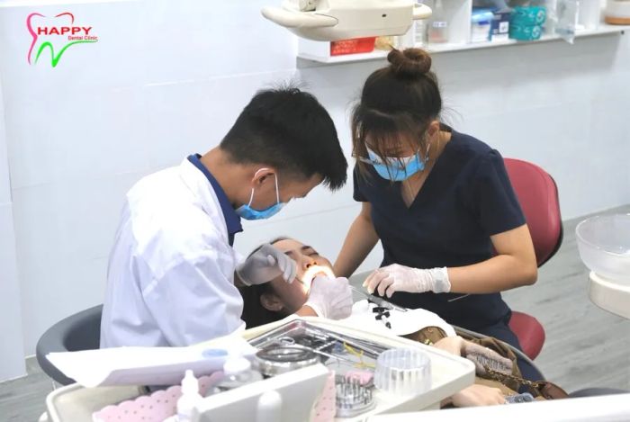 Không gian hiện đại và sang trọng tại Nha Khoa Thẩm Mỹ Happy