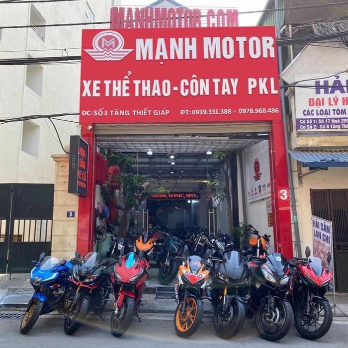 Bộ sưu tập xe thể thao ấn tượng tại Mạnh Motor