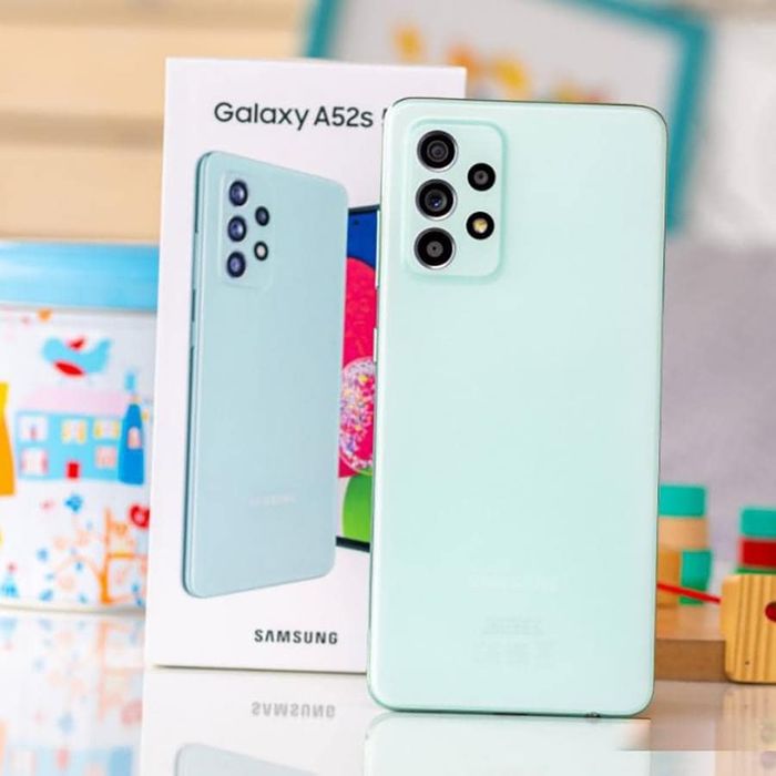 Bộ sưu tập hình ảnh ấn tượng tại Trung Kiên Mobile - Nơi công nghệ gặp gỡ sự tinh tế