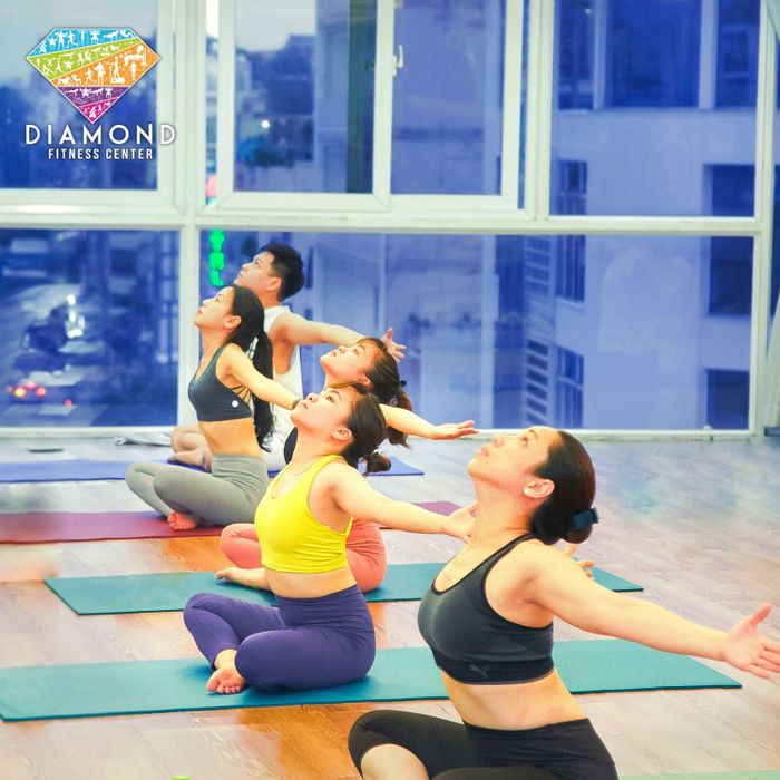 Khu vực tập luyện hiện đại tại Diamond Fitness Center - Ảnh 2