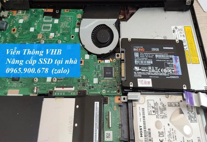 Hình ảnh đội ngũ kỹ thuật viên VHB đang làm việc chuyên nghiệp