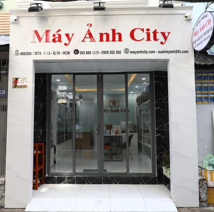 Góc trải nghiệm sản phẩm tại Máy Ảnh City