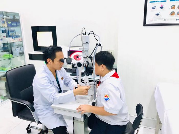 Phòng Khám Chuyên Khoa Mắt Quang Lộc - Nha Trang