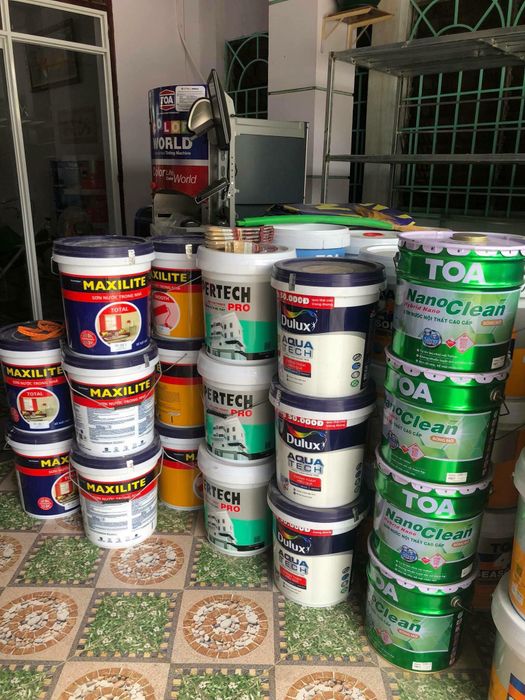Kho hàng đa dạng mẫu mã tại Đại Lý Sơn Phương Nam Bình Dương