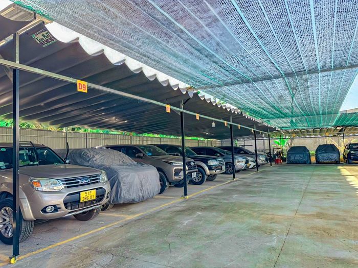 Bãi đỗ xe ô tô Thiên Bảo Car ảnh 2