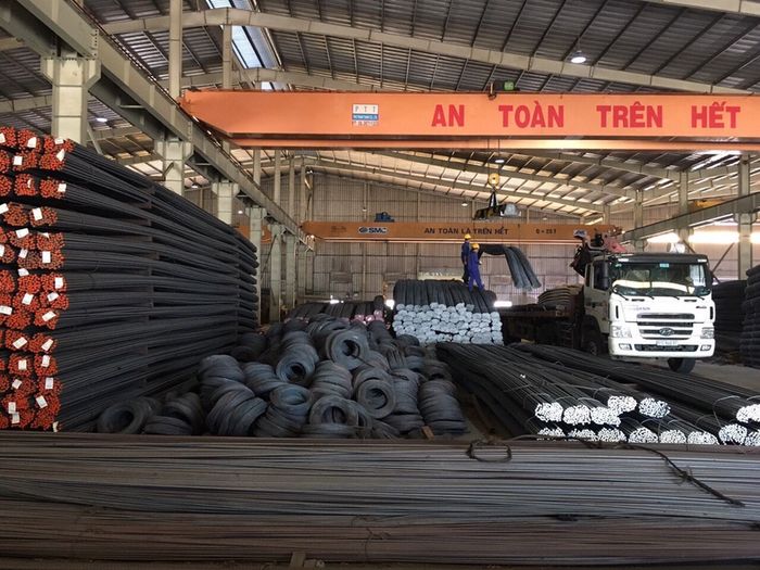 Hình ảnh hệ thống kho bãi và sản phẩm đa dạng tại Thảo Hoàng Phúc