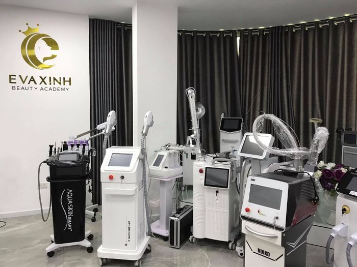 Hình ảnh giới thiệu Học Viện Thẩm Mỹ Quốc Tế Evaxinh