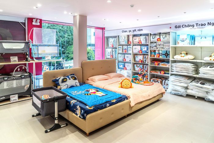 Không gian mua sắm hiện đại tại Siêu thị Con Cưng - Nơi mọi nhu cầu chăm sóc mẹ và bé đều được đáp ứng