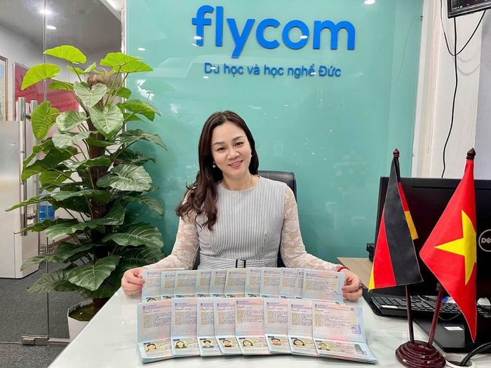 Hình ảnh Flycom - Trung tâm tư vấn du học Đức