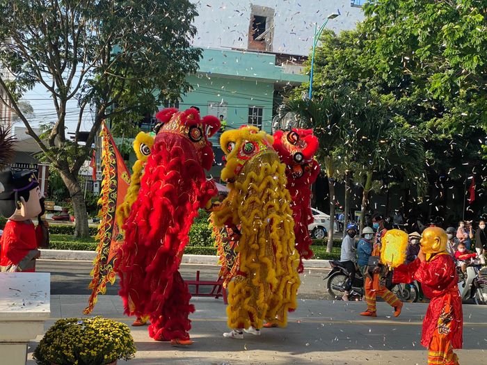 Đoàn Nghệ Thuật Lân Sư Rồng Đoàn Lâm Vũ - Biểu Diễn Múa Lân Sư Rồng